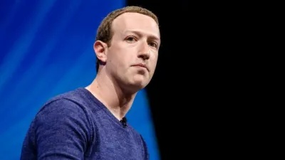 يتهم فيسبوك شركة آبل بسياسة خصوصية جديدة تخدم نفسها بنفسها
