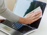 كيف يمكنني تنظيف اللابتوب