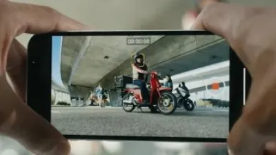 حكم بالسجن 12 عاما على رجل فتح 1.9 مليون هاتف لـAT&T