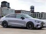 مراجعة سيارة 2027 Mercedes-Benz C-Class EV: فخامة كهربائية مذهلة يفسدها ذكاء اصطناعي مزعج