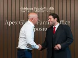 انقسام في وول ستريت: Goldman Sachs تدعم تشريع CLARITY Act وتتحدى JPMorgan