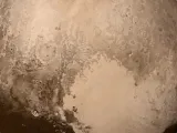 الغلاف الجوي على سطح كوكب بلوتو وأقماره