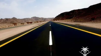 رفع مستوي سلامة طريق بواط واصلاح مواقع متضررة بطريق المدينة المنورة تبوك