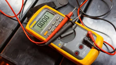 كيف يتم فحص واختبار المكثف – How To Test A Capacitor؟