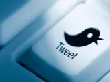 كيفية إرسال تغريدة خاصة على متصفح الويب