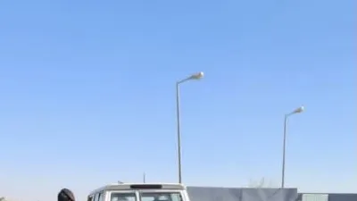 ضبط سائق سيارة تجاوز السرعة وصور نفسه في الطائف