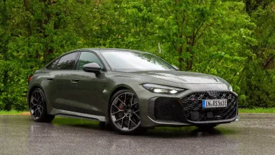 مراجعة 2027 Audi RS5: سيارة هجينة بوزن 5,192 رطلاً تكسر قوانين الفيزياء