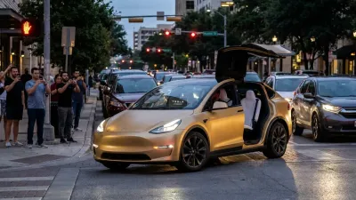 تجربة قيادة سيارة Tesla Cybercab: الروبوت الذهبي يواجه أزمة حقيقية على الطرق السريعة